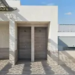 Stunning 2 Bed Apt In Al Warqa
