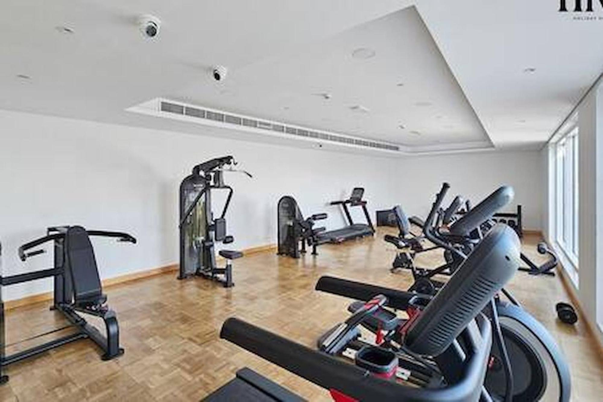 Stunning 2 Bed In Al Warqa *