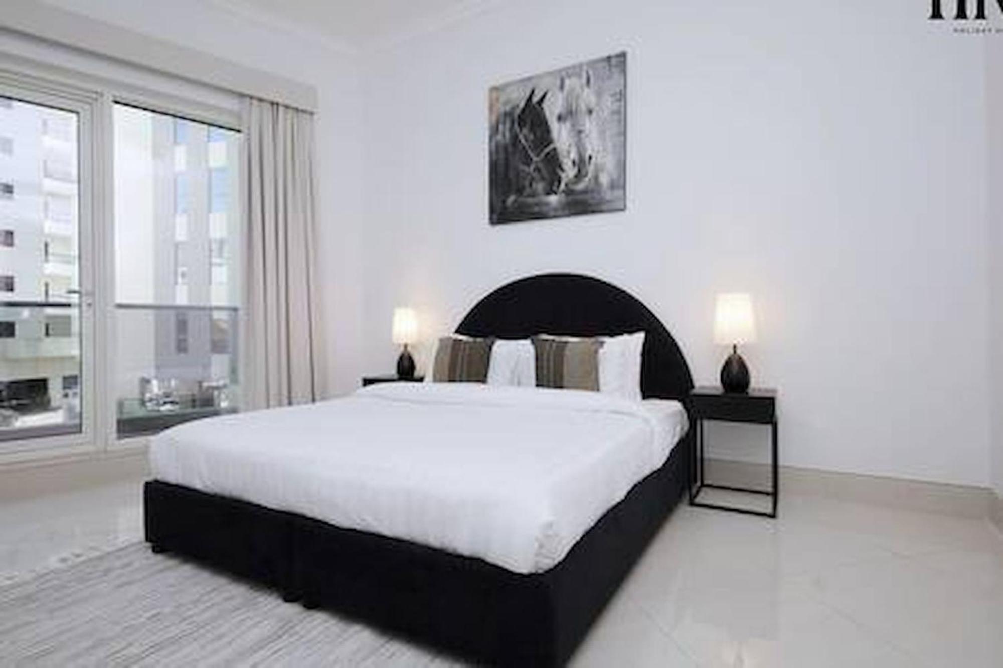 Apartment Stunning 2 Bed In Al Warqa Dubai