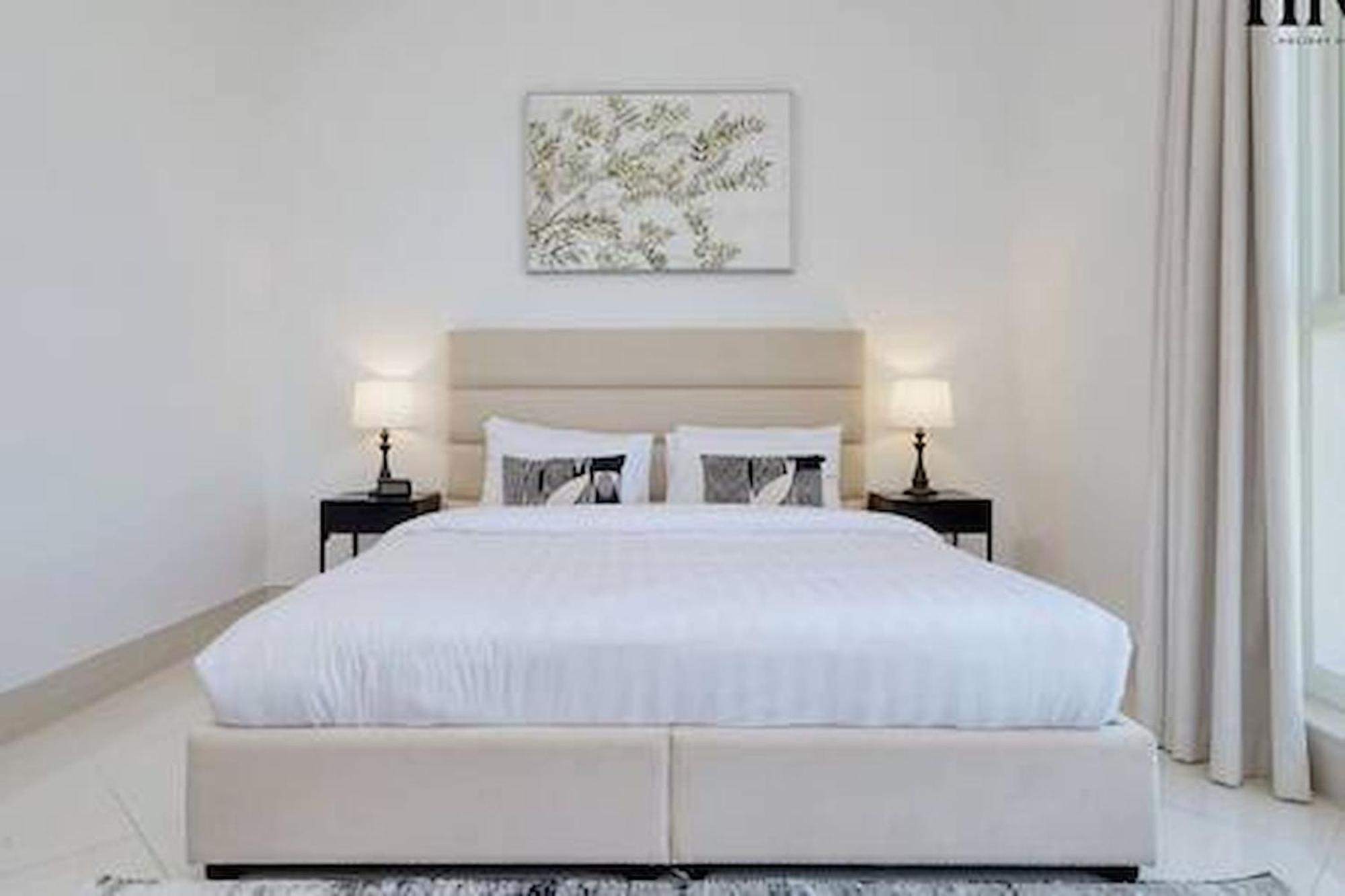 Stunning 2 Bed In Al Warqa Dubai